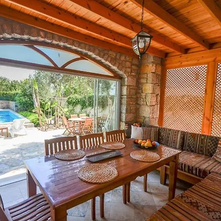 Sleeps 6 Pool Air Con Wifi Βίλα Bitez